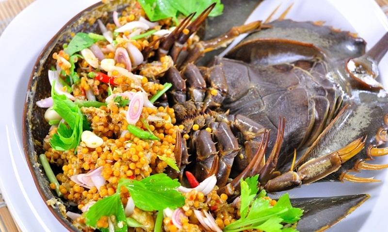Halong Holiday Seafood lovers, check out the horseshoe crab.